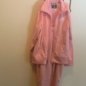 Girls Nike Sweat suit
